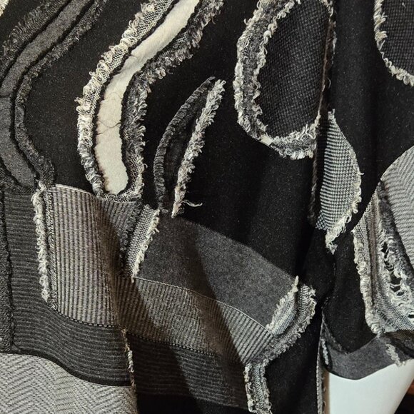 NWOT Oversized Textured Black Gray Patchwork Grunge Top Sweater Blouse XL - Picture 3 of 9